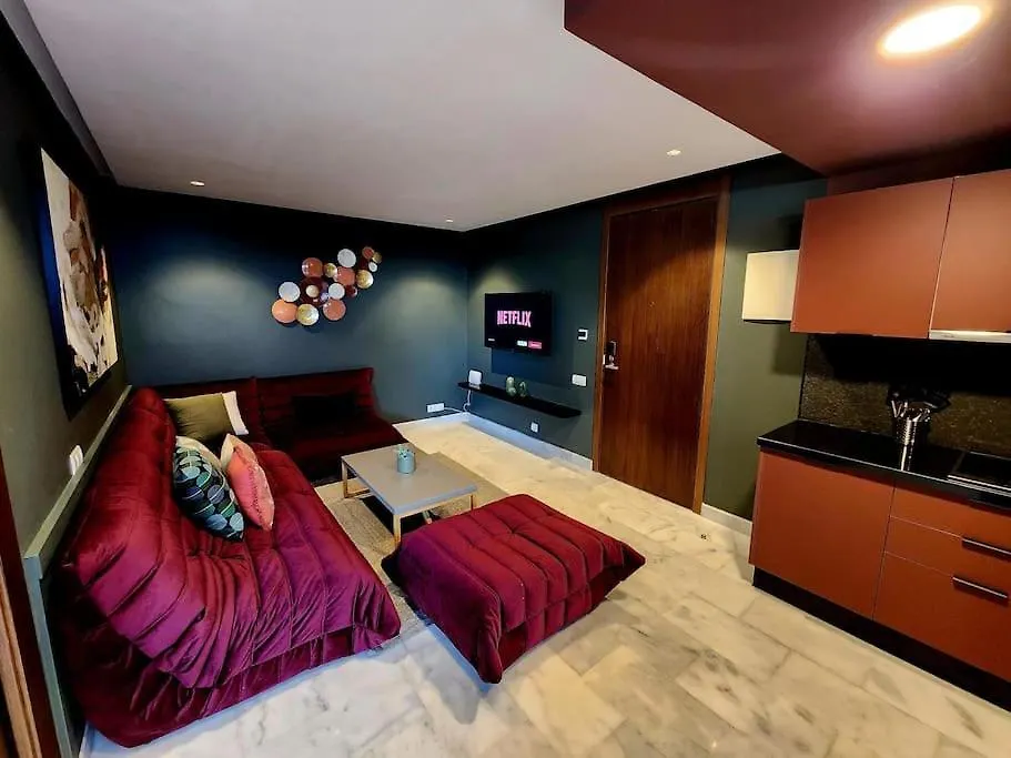 Cosy/Lux/Unique/Jacuzzi/Parking/ Apartment Casablanca