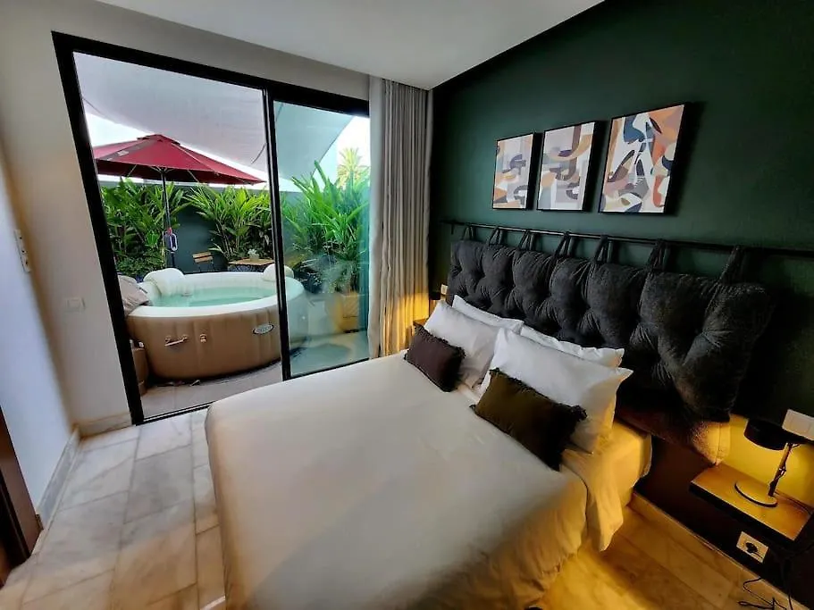 شقة Cosy/Lux/Unique/Jacuzzi/Parking/ الدار البيضاء المغرب